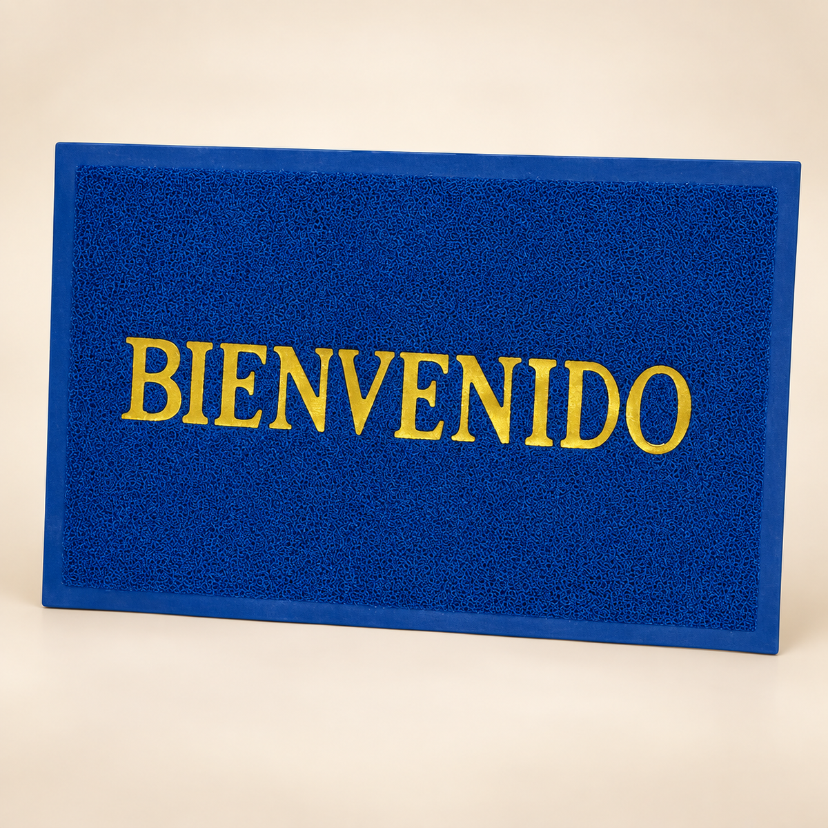 Tapete de entrada con mensaje BIENVENIDO 19060-61 — vista principal