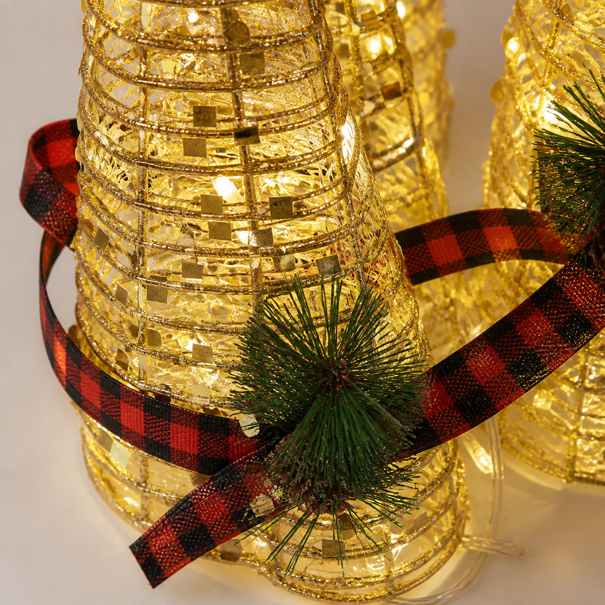 Detalle de Set de 3 torres luminosas navideñas 40/60/80 cm — 22002-30